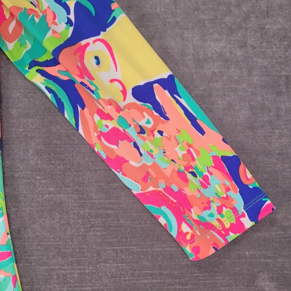 Lilly Pulitzer Liliana Casa Banana Printed Loop Neck Top Size Medium - Picture 3 of 12